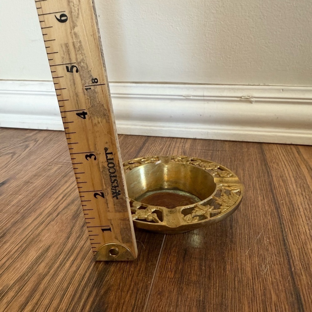 Vintage Chinese Brass Gold Ashtray Flower Cutouts Floral - Picture 5 of 6